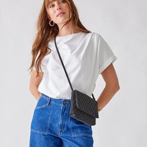 Vera Bradley small flap Hipster bag🖤